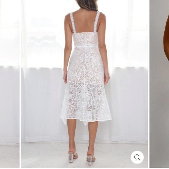 White lace dress. Perfect for a bridal shower - Picture 3 of 3